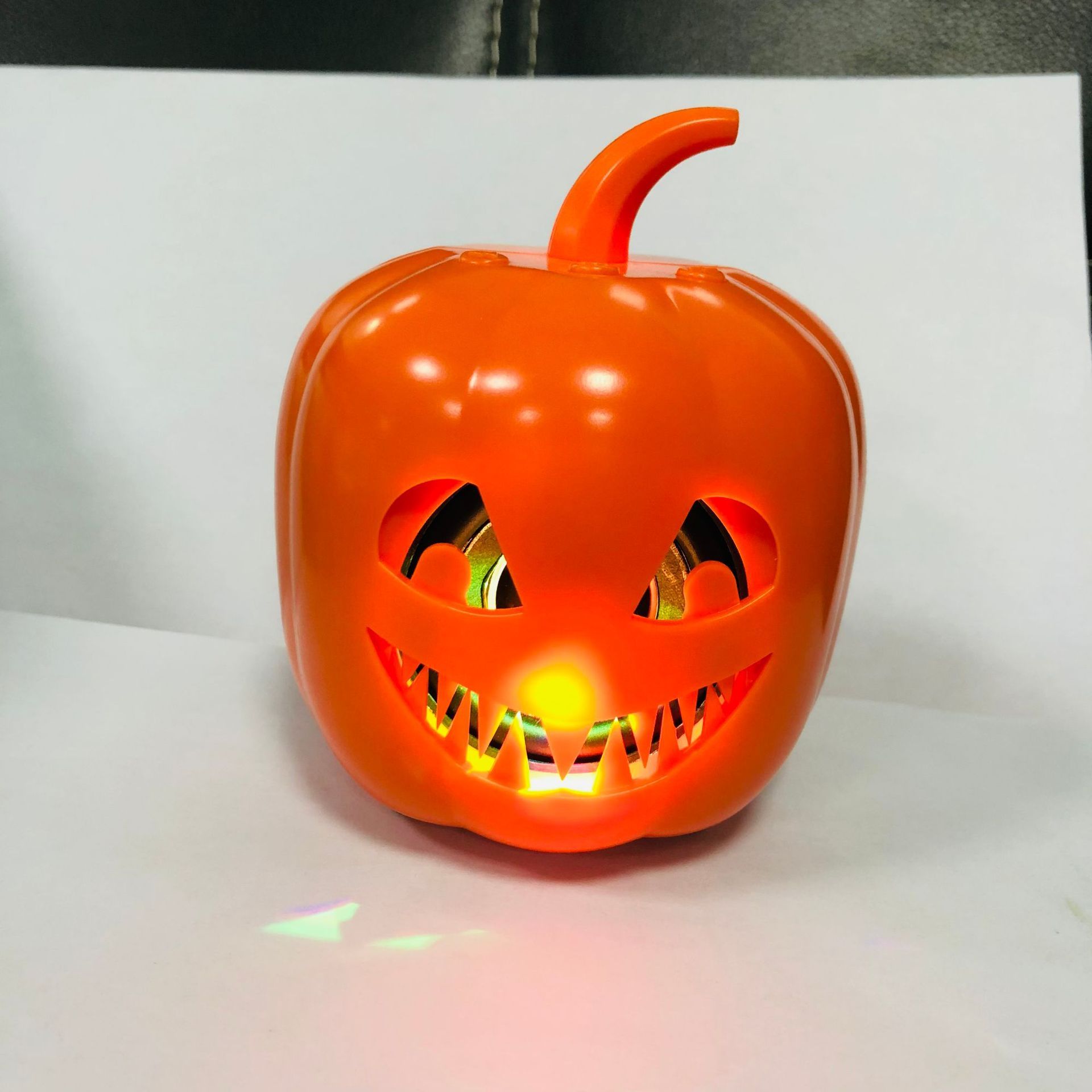 USB Smart Pumpkin Bluetooth Audio - SKY SUPPLYIFY 