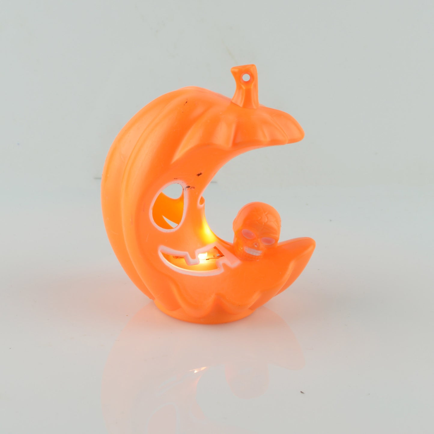 Halloween Decorative Pumpkin Moonlight Lamp – Spooky Ambient Light for Fall & Halloween Decor - SKY SUPPLYIFY 